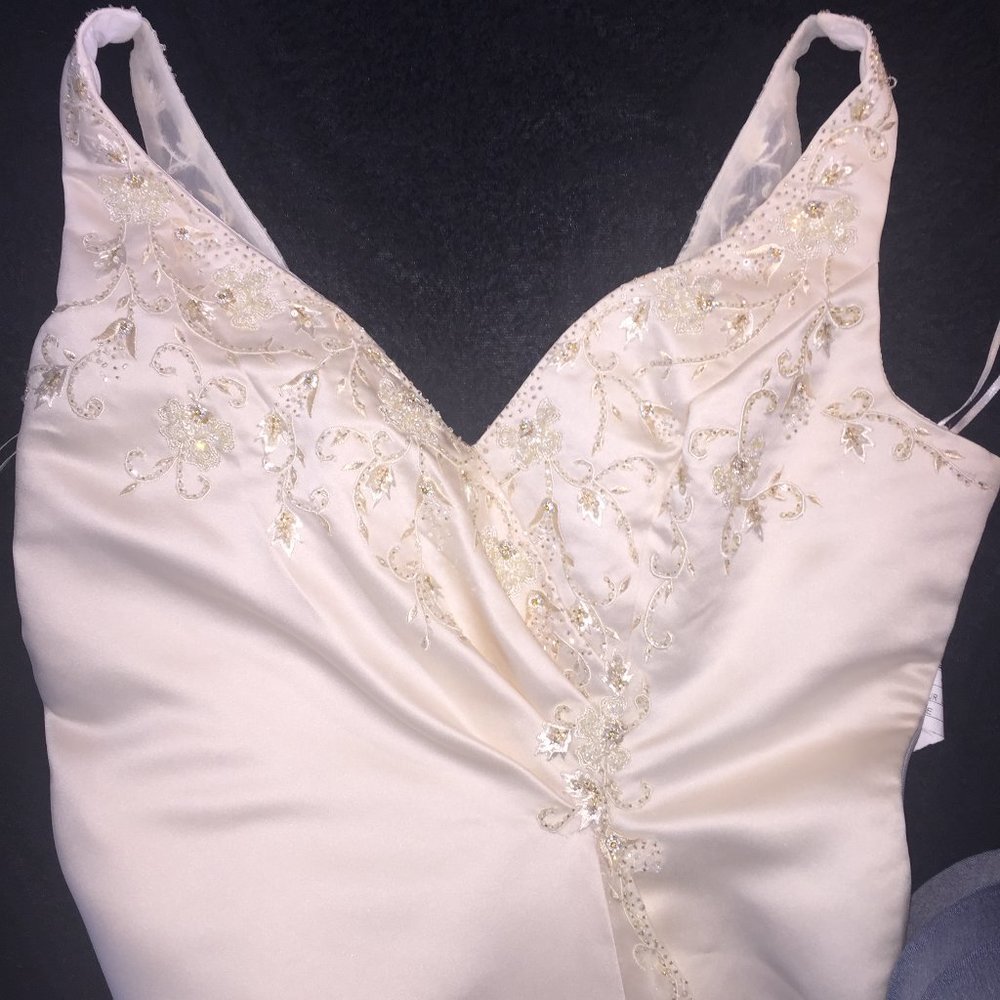 MAGGIE SOTTERO COUTURE Wedding Dress NEW N…